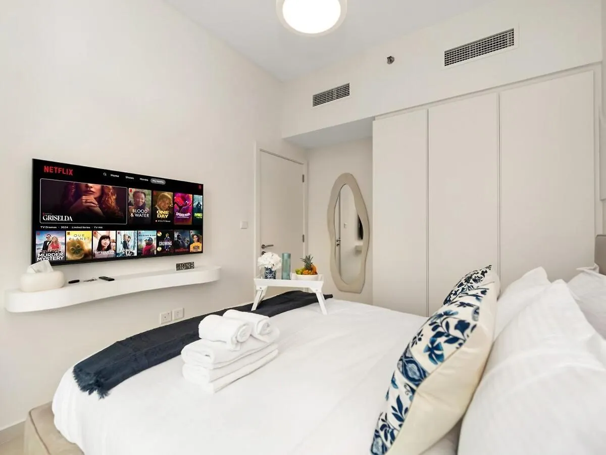 Apartment New 1Br With Full Burj Khalifa View, Top Floor, 5Min Dubai Mall